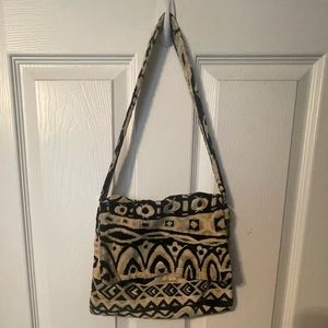 Vintage shoulder bag